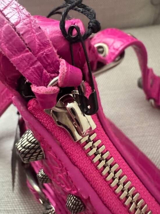 🔥 Balenciaga Le Cagole XS Croc Embossed Shoulder Bag – Hot Pink – BNWT 🔥 - Picture 14 of 16